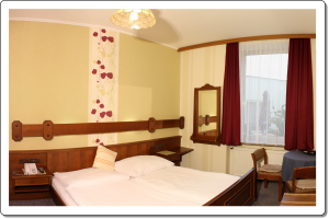 comfortable double bed room